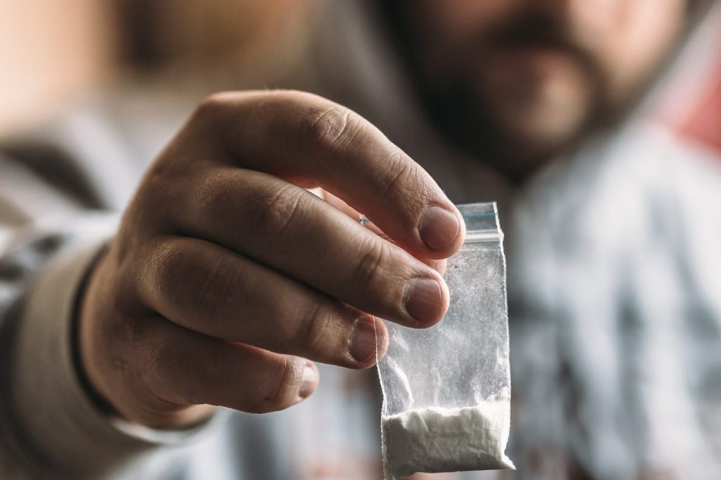 Cocaine Addiction Treatment, Withdrawal and Abuse